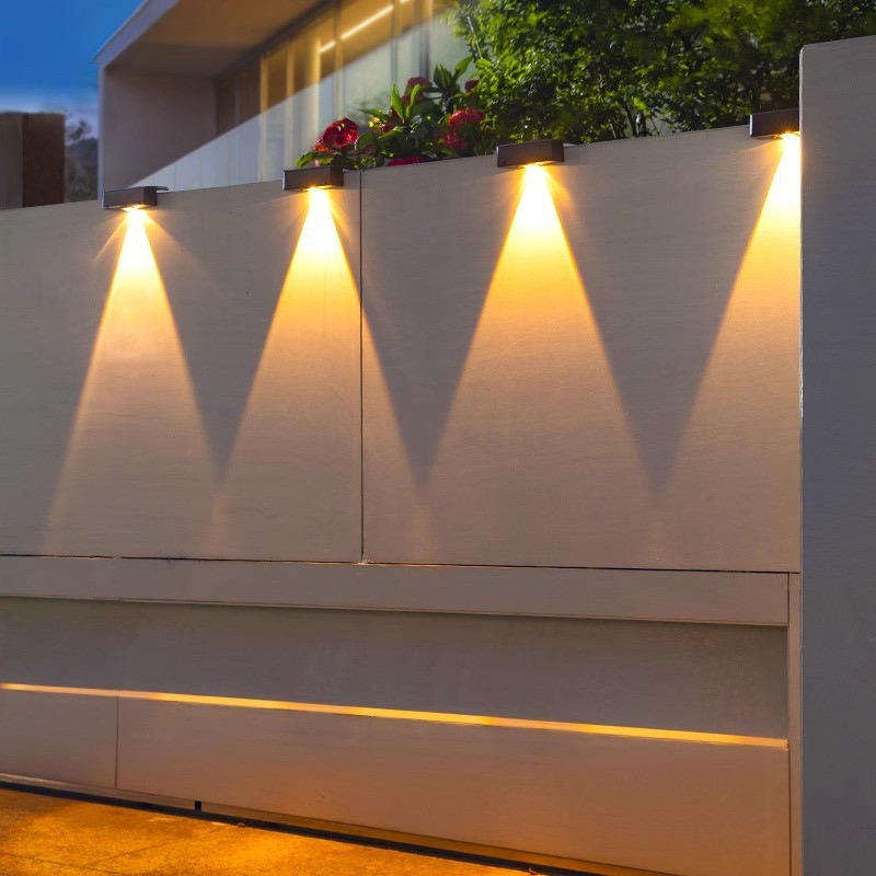Solar Fence Light Outdoor with IP65 Waterproof and Aluminum Wall Lamp Design